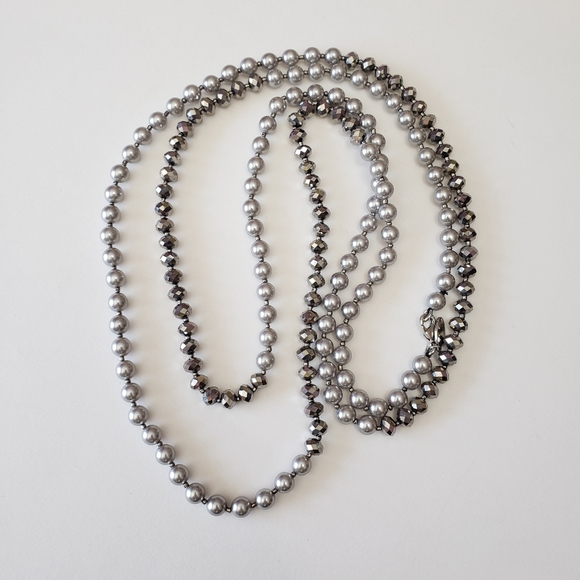 Ann Taylor Silver Tone Faux Pearl And Silver Tone Beaded Necklace - Picture 12 of 13